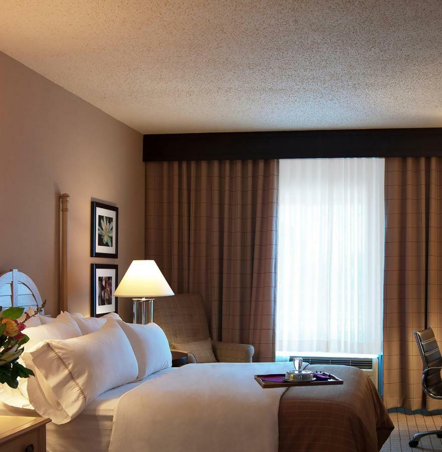 Belle Of Baton Rouge Hotel Exterior photo